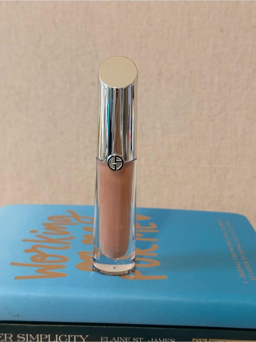 Giorgio Armani Lip Gloss - Shade Nude Glow 07